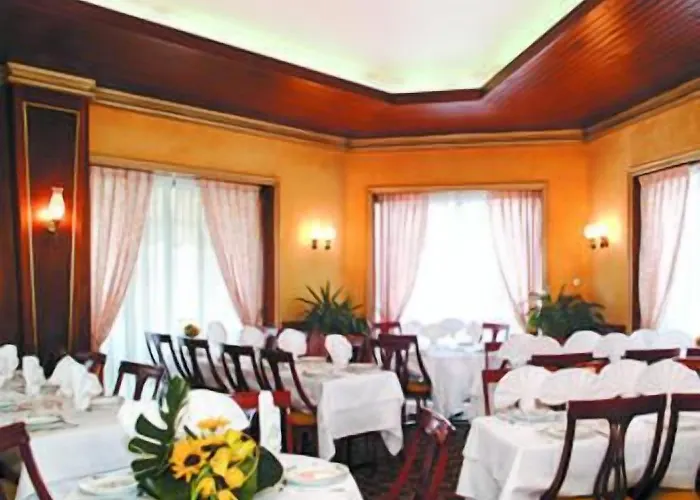 Отель Irlande Лурд